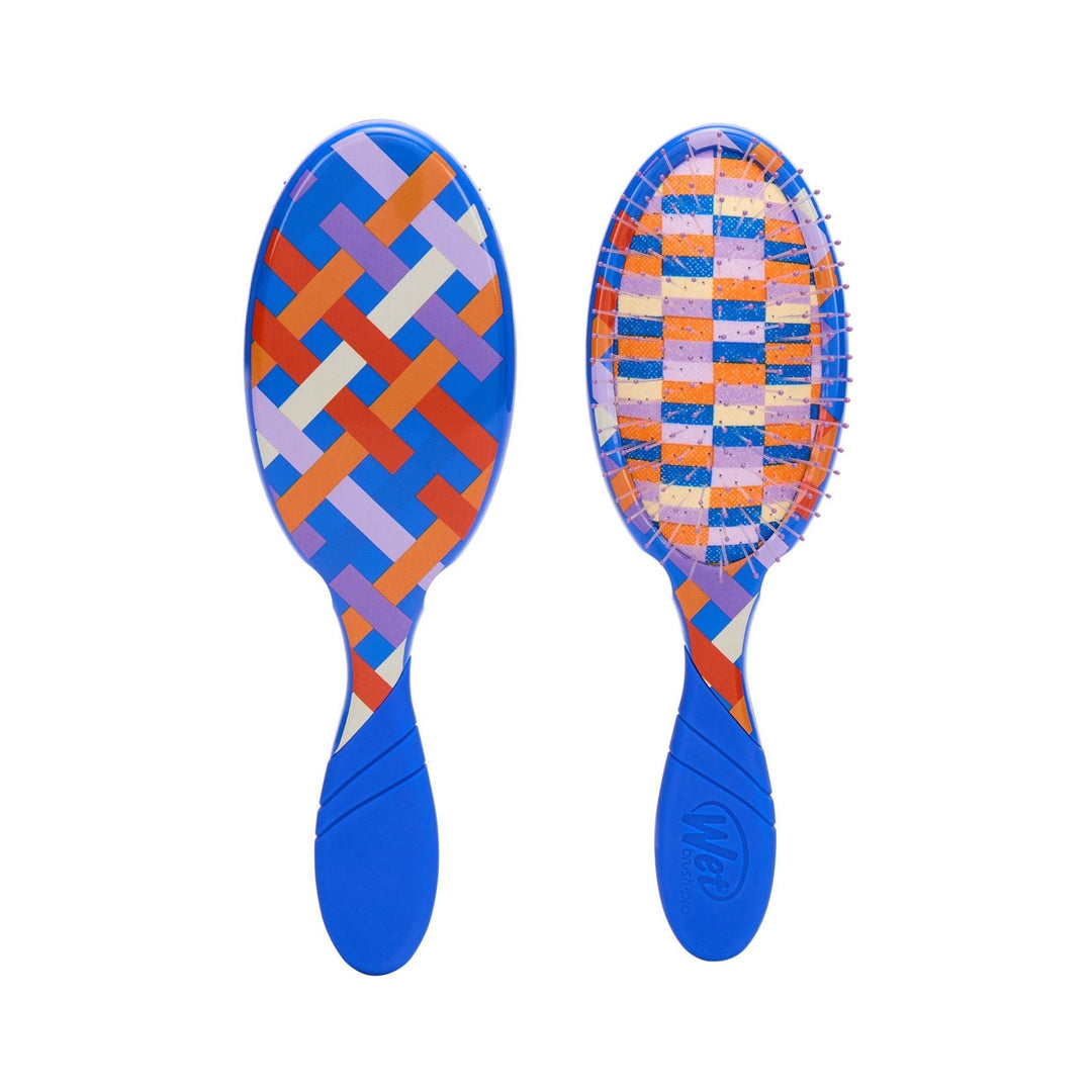 WetBrush pro Detangler-artful ace-out of bounds
