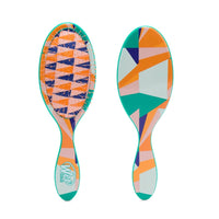 WetBrush Detangler-artful ace-flag up – Gentle Detangling for Wet & Dry Hair
